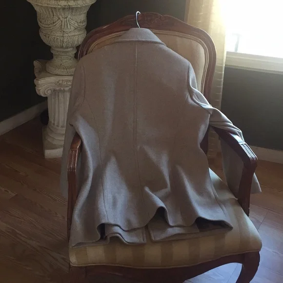 Calvin Klein - Picture 5 of 6